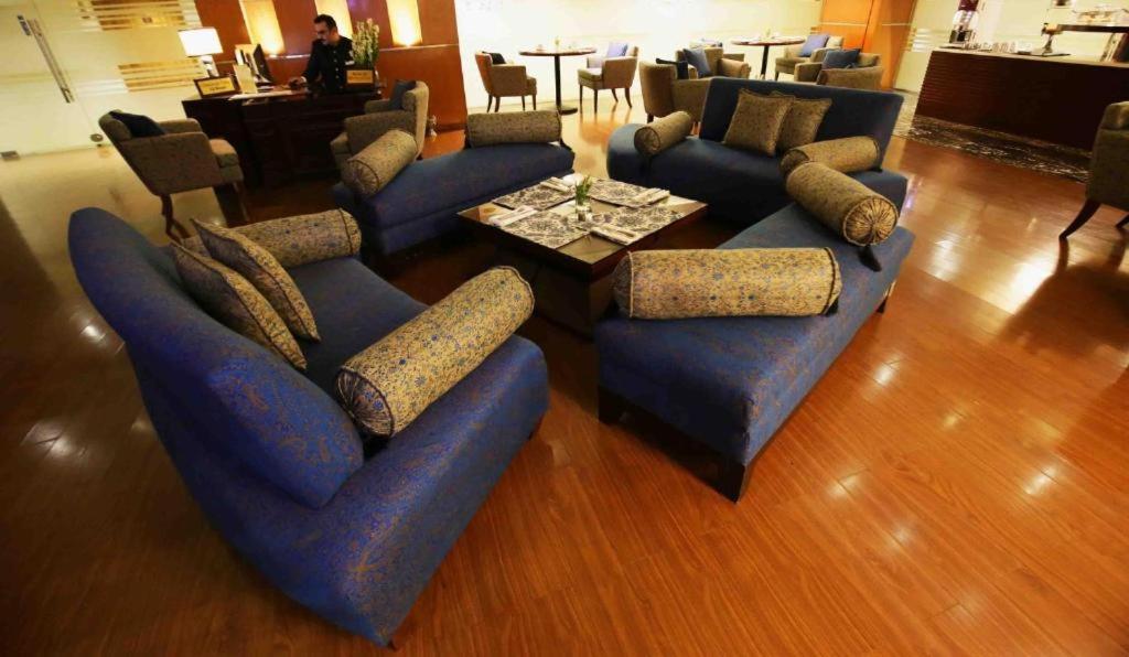 Park Lane Hotel Lahore Exterior foto