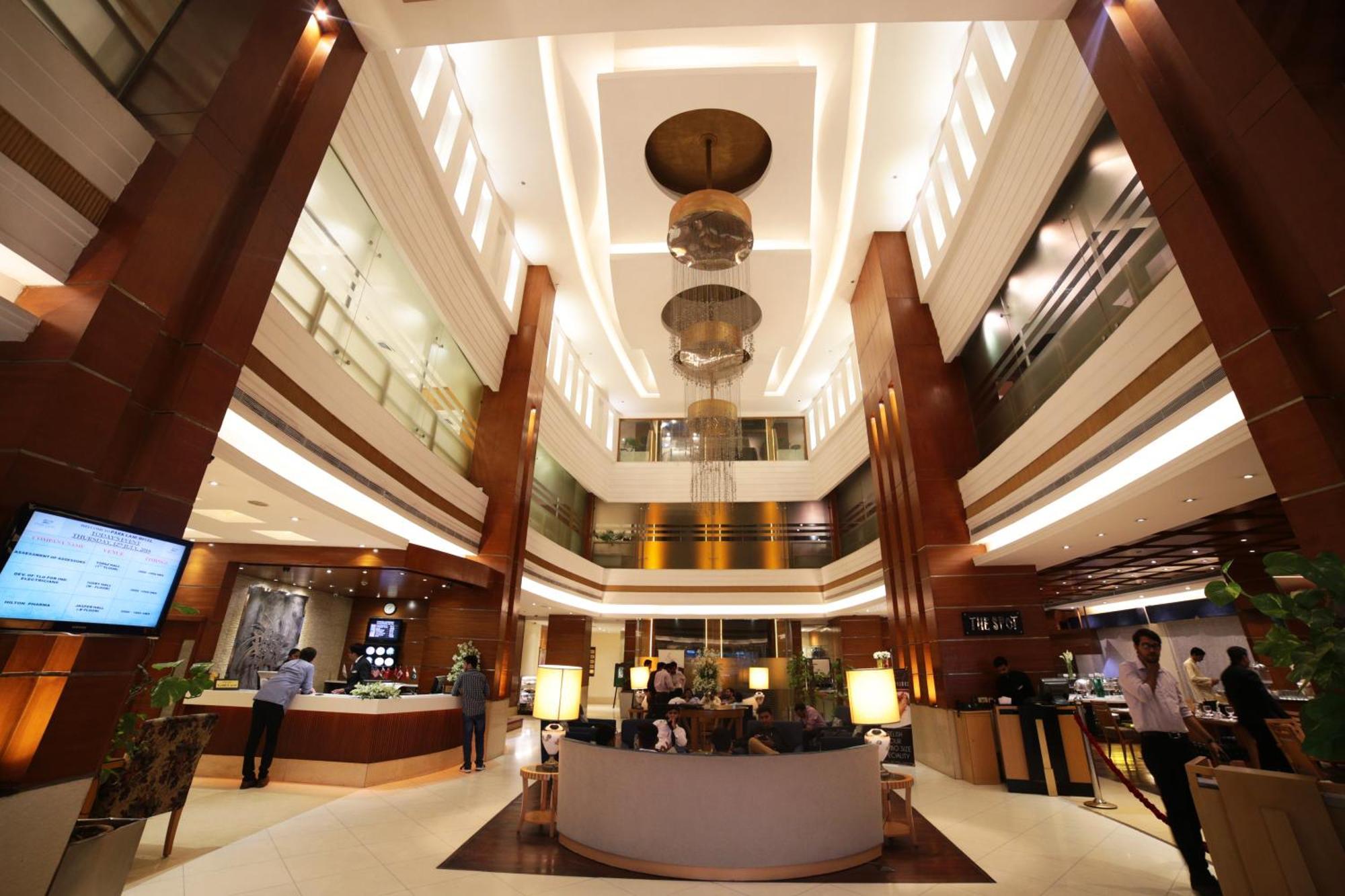 Park Lane Hotel Lahore Exterior foto